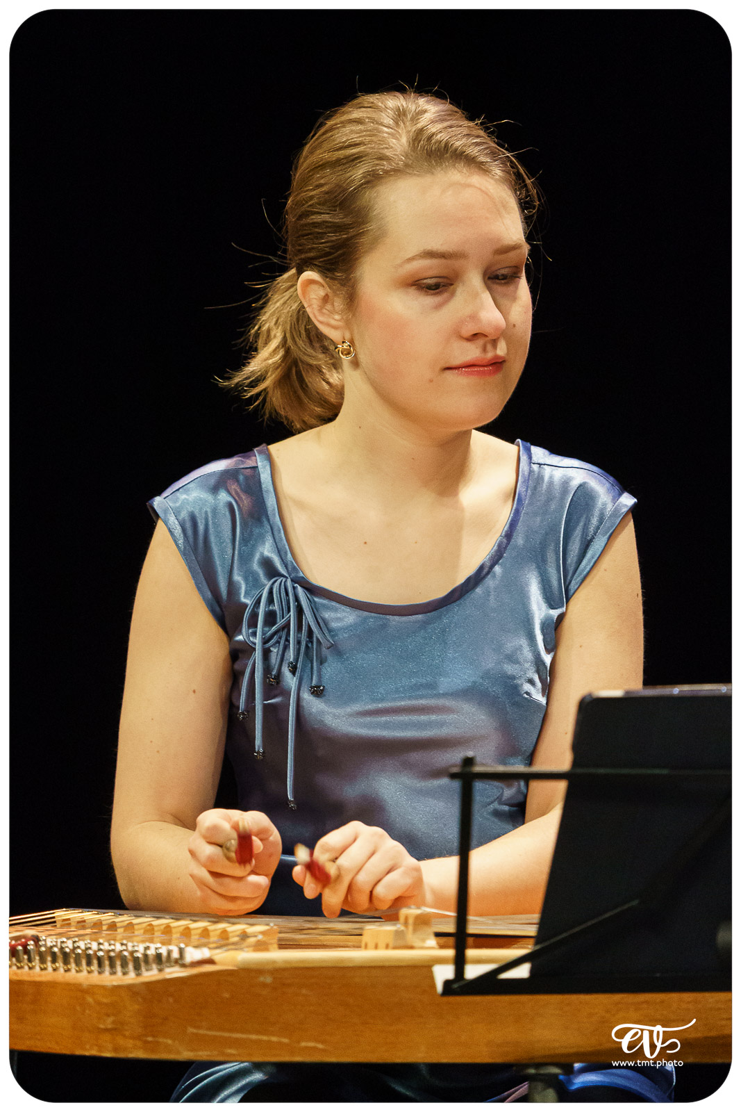 CENT-VINGT (LA PHILHARMONIE DE POCHE)